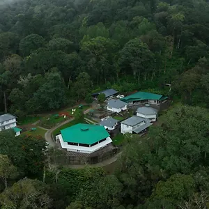 Resort Makayiram Retreat