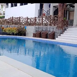 Hotel Skylark Holidays Premium